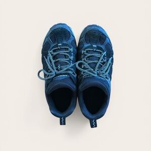 🥾 (GUC) Merrell Black and Gray Trail Shoes 🏔️